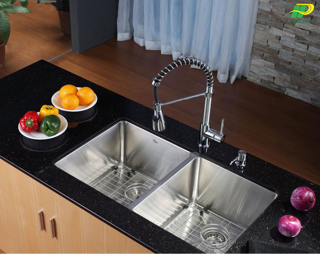 Bồn rửa ch&eacute;n sạch sẽ kh&ocirc;ng bị tắc nghẽn nước