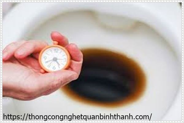 Thông cống bằng coca và canh thời gian