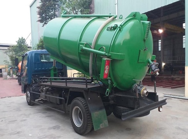 Cung cấp vận chuyển bùn vi sinh quận Bình Tân được trang bị nhiều xe đời mới