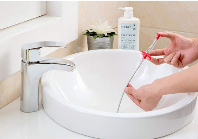 Th&ocirc;ng tắc lavabo bị nghẹt với l&ograve; xo chuy&ecirc;n dụng