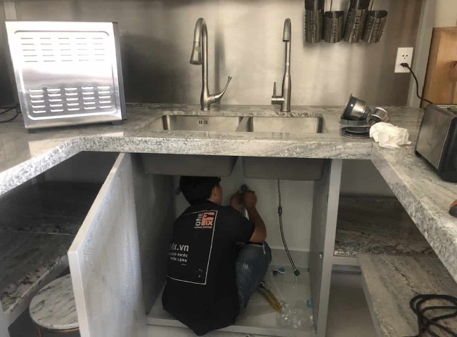 thoi gian thi cong dich vu thong nghet bon rua chen