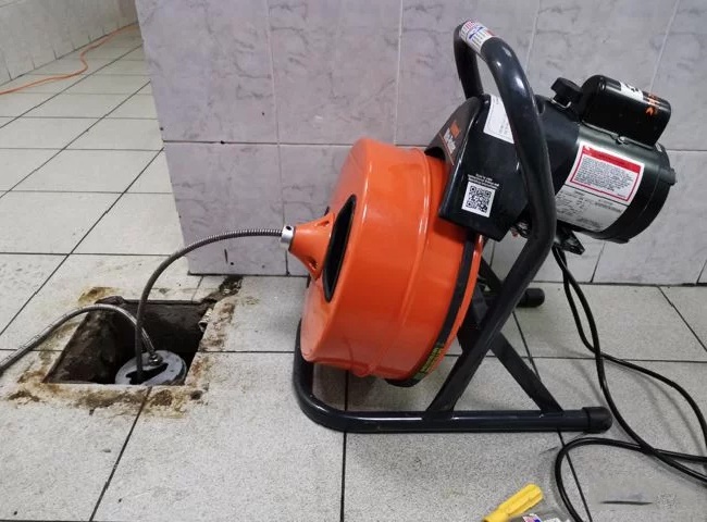 C&ocirc;ng ty th&ocirc;ng cống nghẹt quận 8 H&ograve;a Ph&aacute;t phục vụ kh&aacute;ch h&agrave;ng 24/24