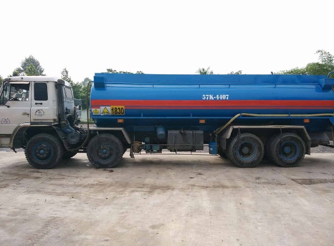 Dịch vụ cho thu&ecirc; xe bồn chở b&ugrave;n vi sinh quận 7 đ&atilde; c&oacute; mặt tại c&aacute;c khu vực